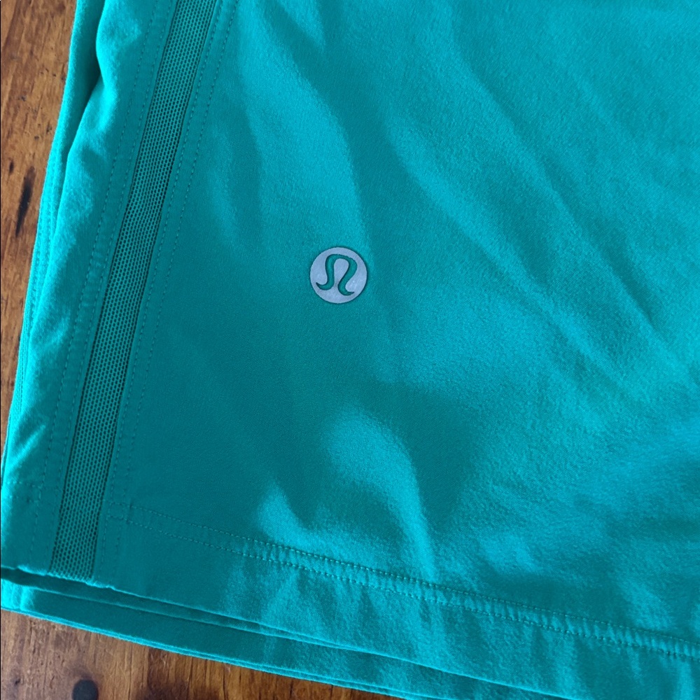 Lululemon Pace Breaker 5in (no liner) Short